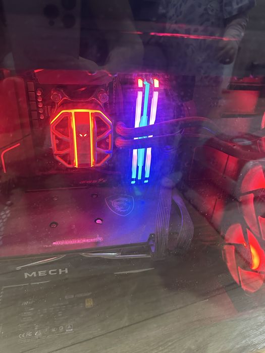 Настолен компютър Gaming Serioux powered by MSI, AMD Radeon RX6700XT