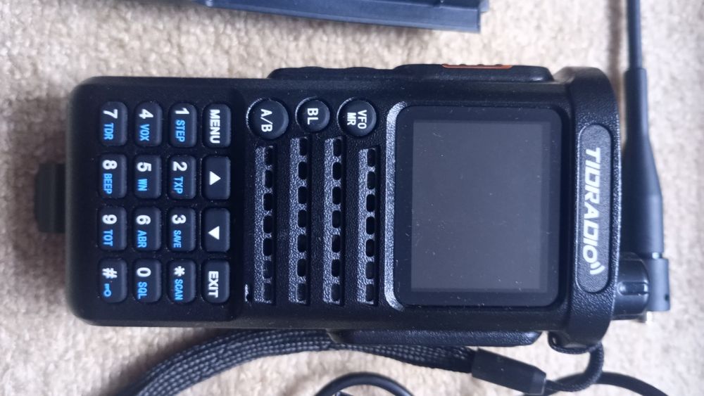 Радиостанция uhf/vhf