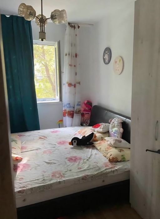 Apartament 3camere Craiovita p/4 cu centrala, mobilat