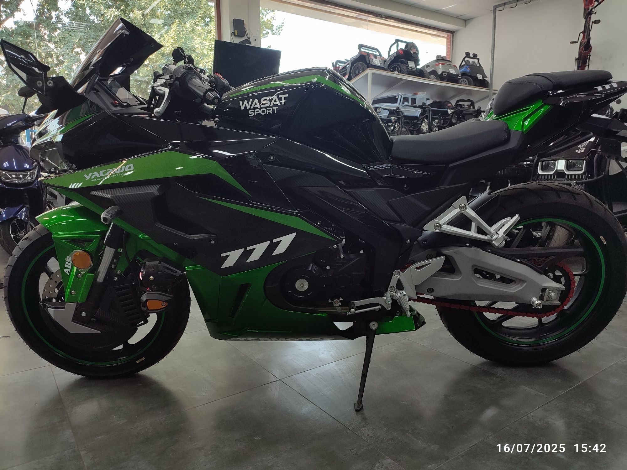 Motor sport Bayk 400cc