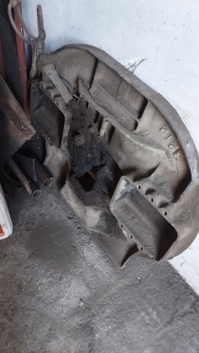 Продам седло( тяго-сцепное устройство)