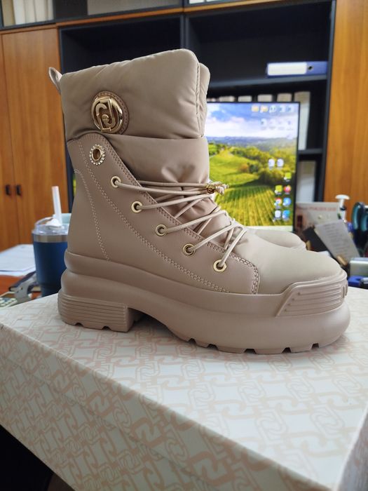 Зимни обувки / боти LIU JO модел Amy