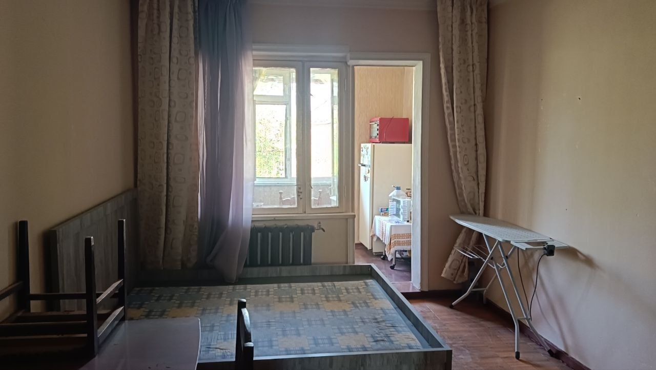 Продажа 2/4/4 - Юнусабад- 12, метро Туркистан, Петушок