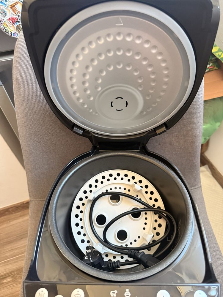 мултикукър philips