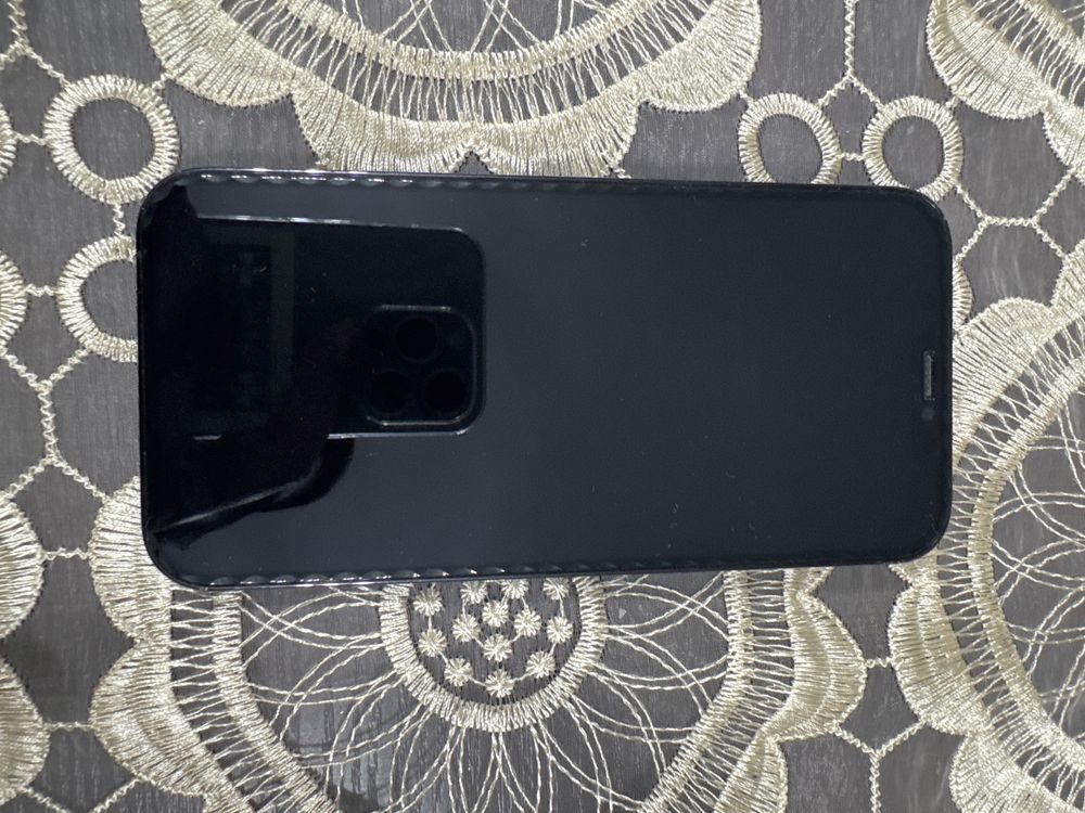 Iphone 12 pro 256 Gb. Все работает. Аккумулятор 77% есть каробка