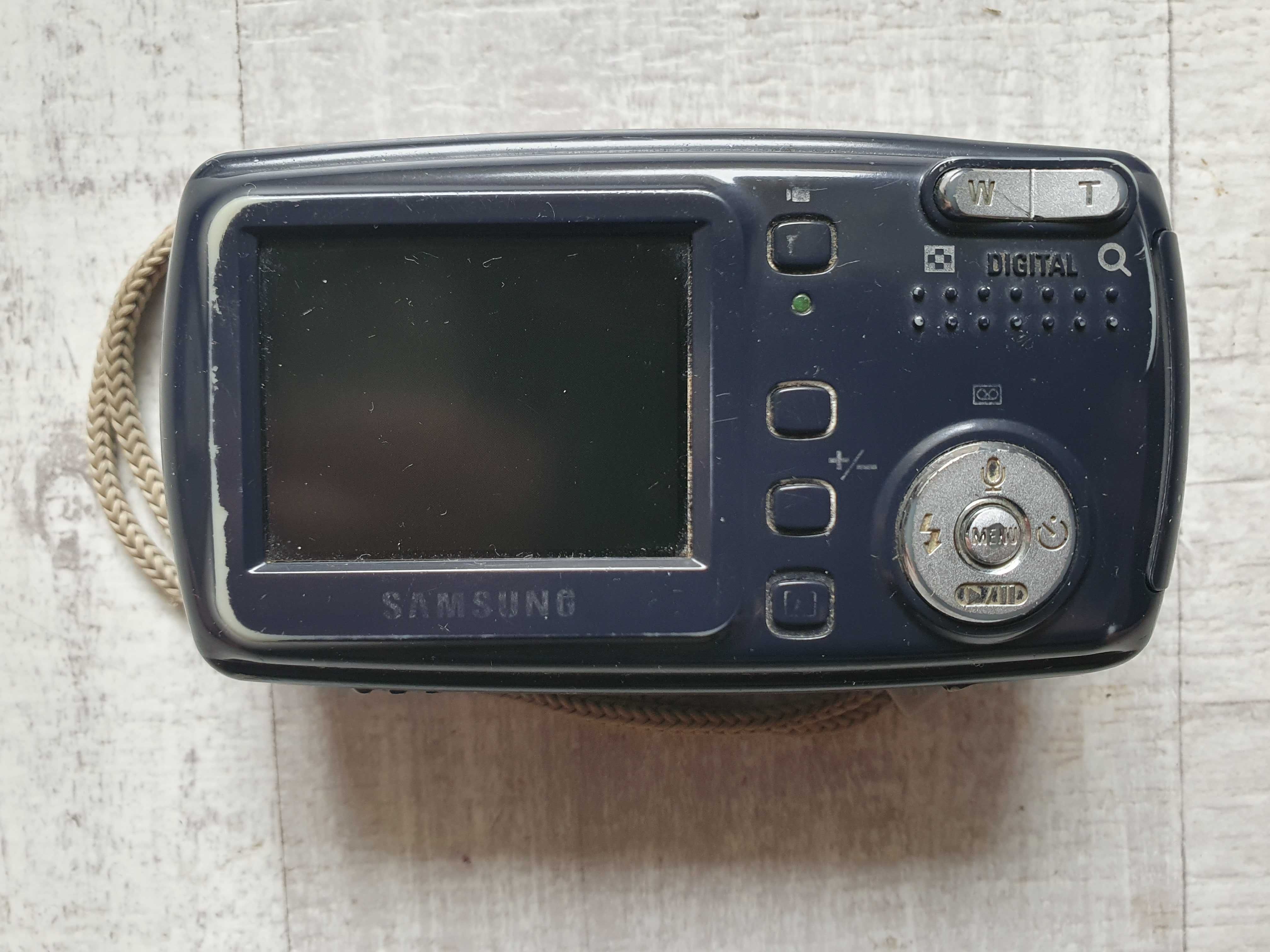 Samsung Digimax A402. Cameră foto compactă, fără accesorii.