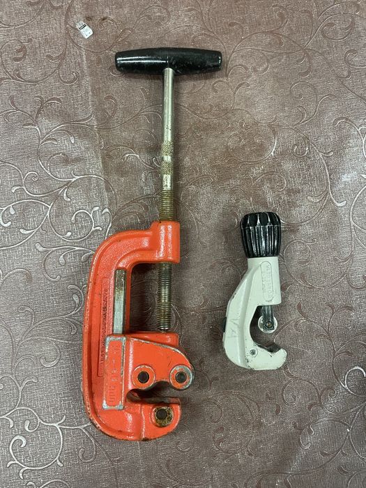 Резачка за тръби тръборез rothenberger