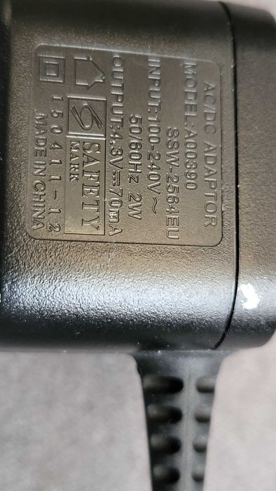 PHILIPS BT405 Masina tuns +incarcator 4.3V-70Ma fuctionala