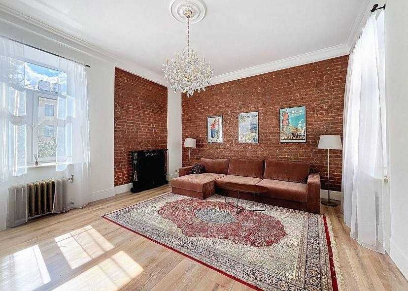 На улице Тараса Шевченко сдаётся квартира 3\3\5 /868*