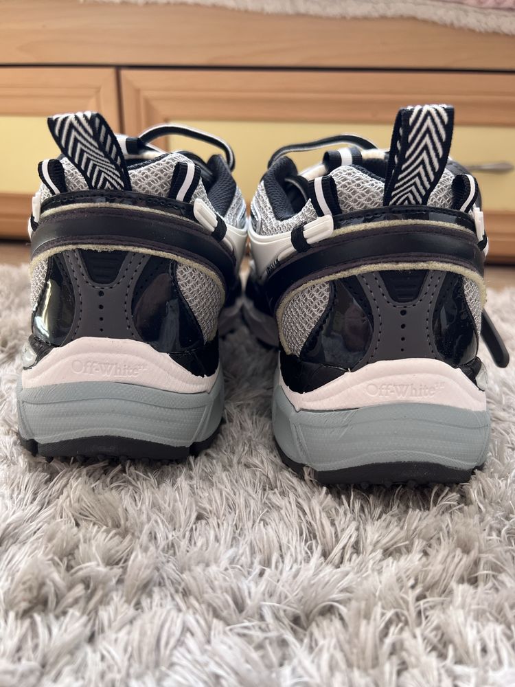 Off White Be Right Back обувки