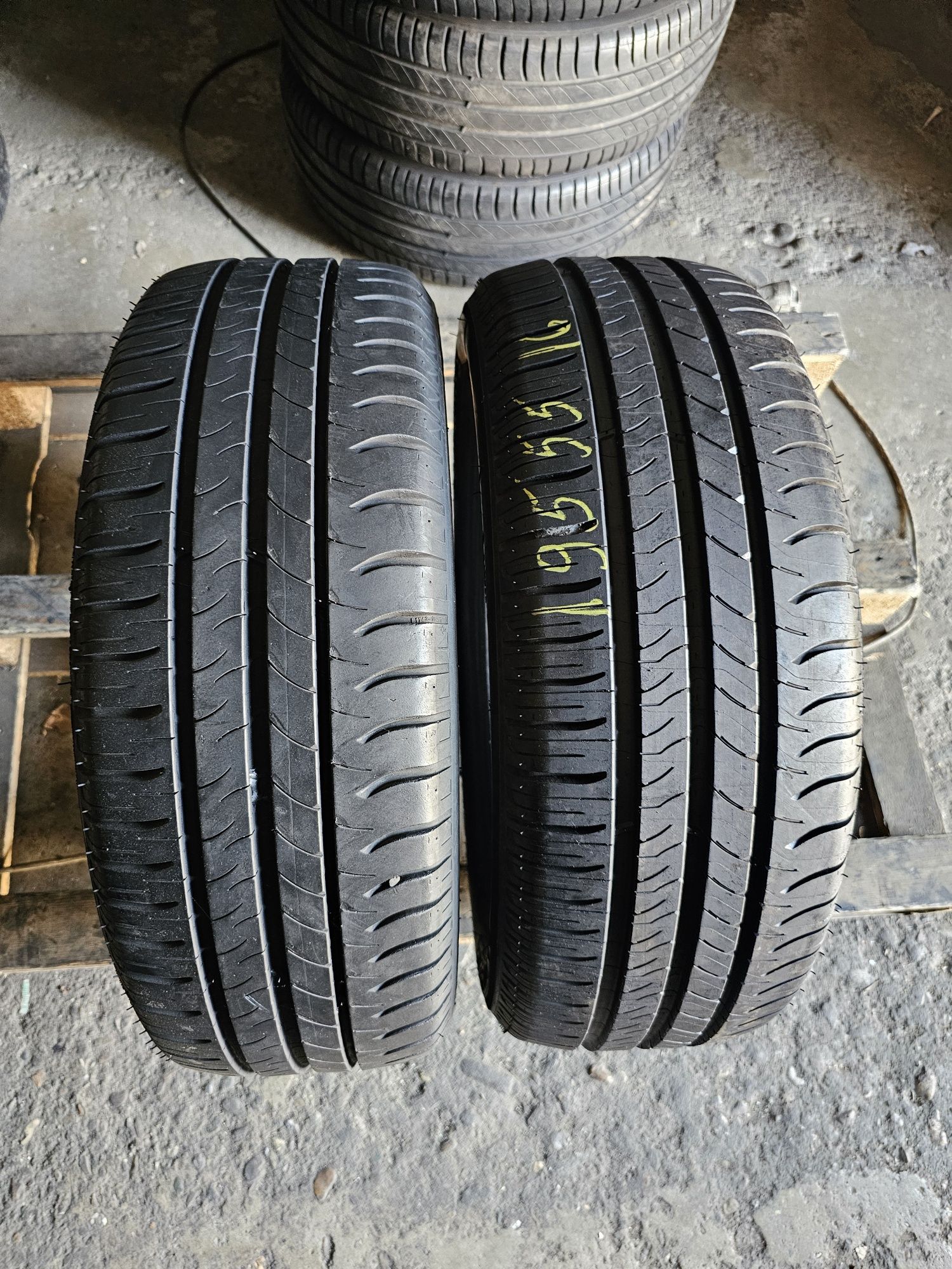 2 anvelope vara 195 55 16 Michelin 7mm