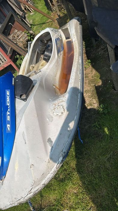 Coca carcasa Skijet Yamaha Wave runner 1100, barca