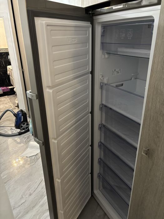 Congelator BEKO,intretinut foarte bine.Urgent