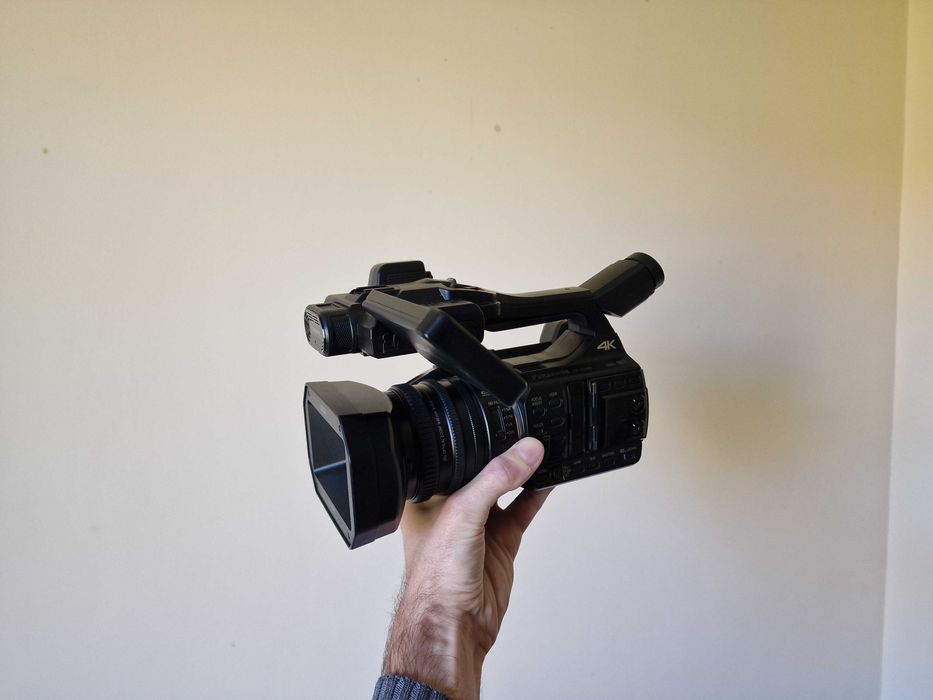 Camera video 4k Panasonic hc x1000 perfect functionala