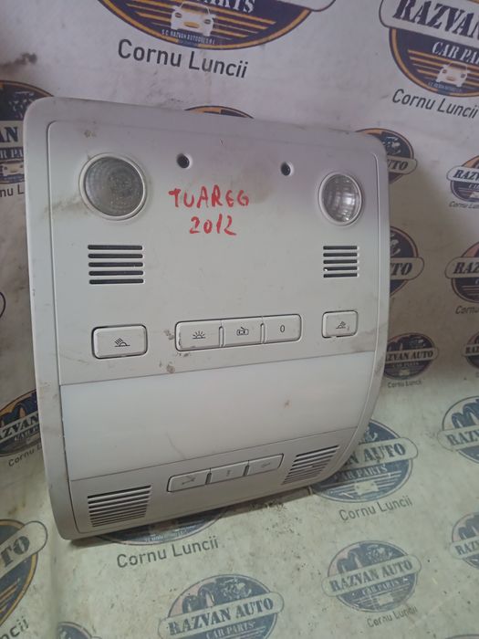 plafoniera volkswagen touareg 2012