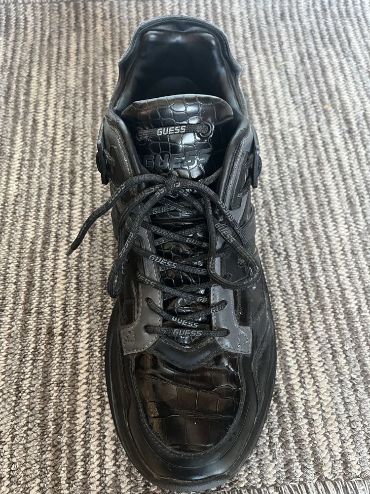Обувки Guess Belluno LOW
