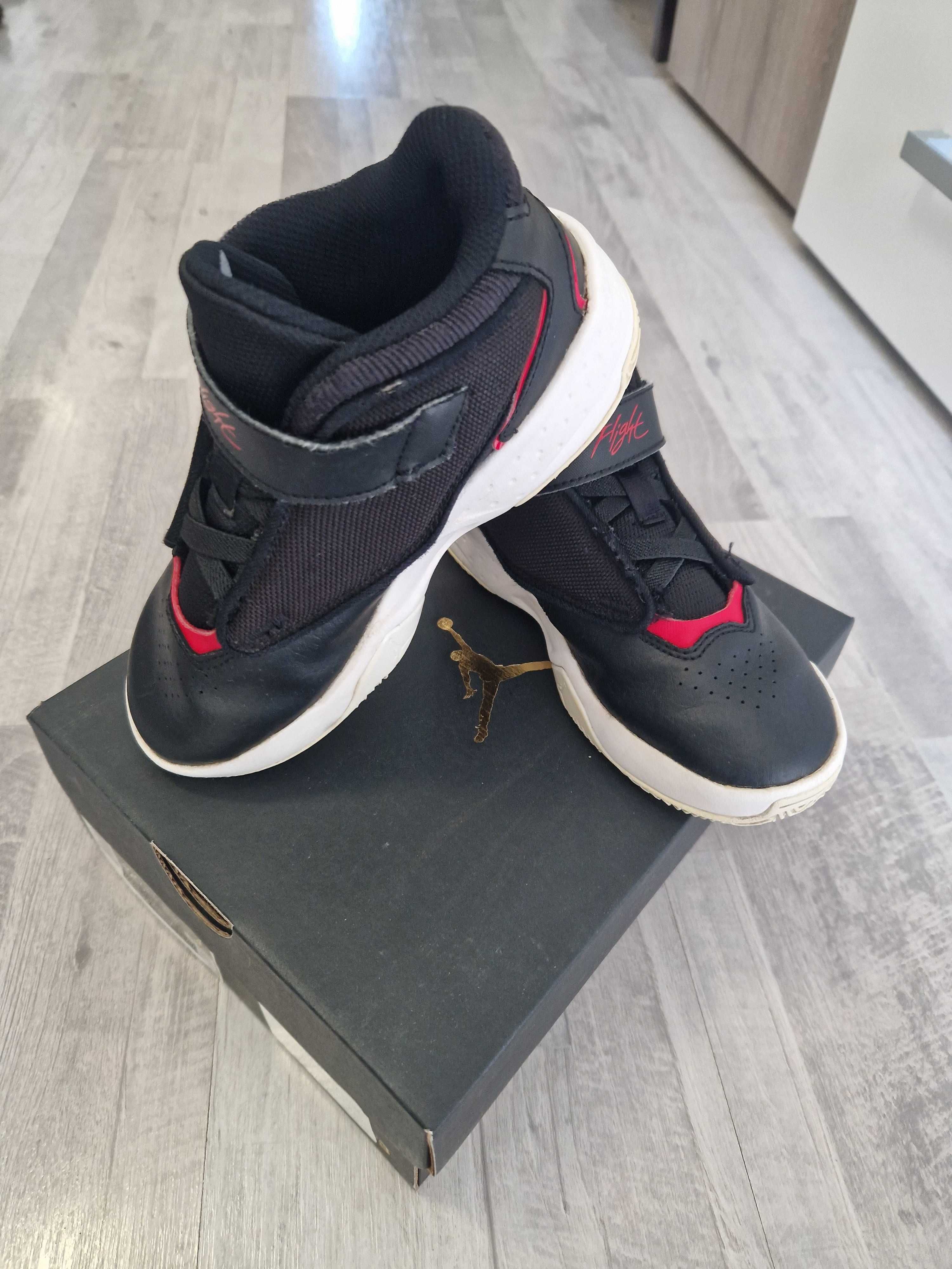 Детски маратонки JORDAN MAX AURA