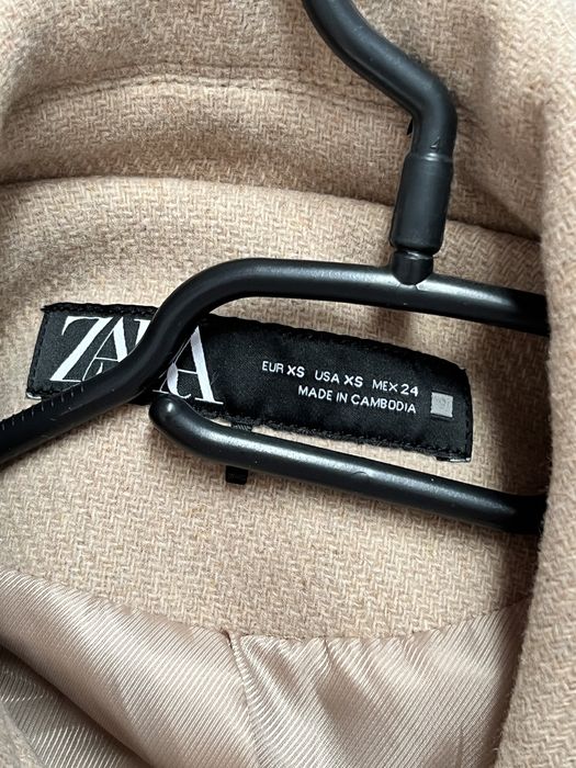 Sacou ZARA ,culoare bej /crem