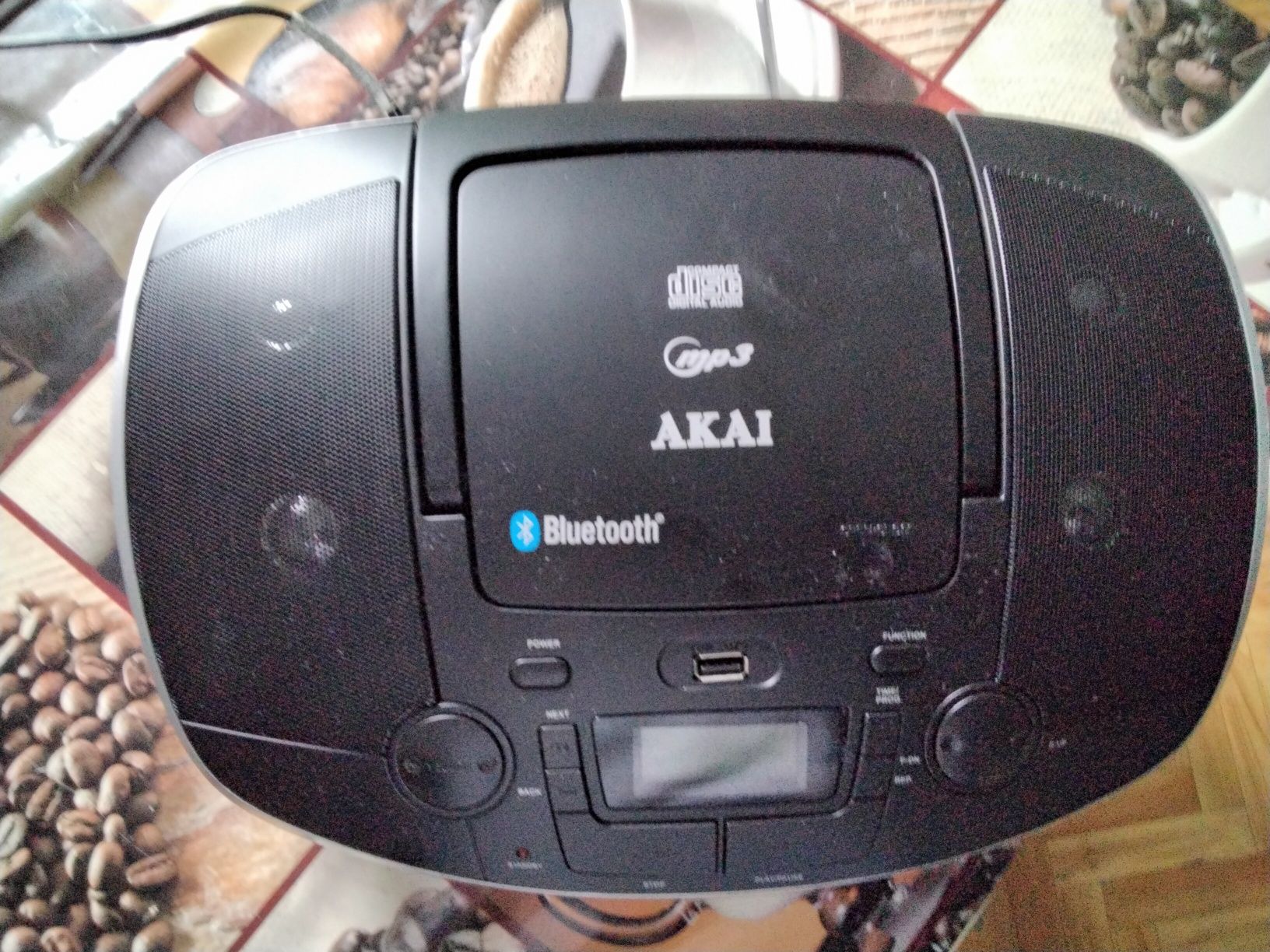 Sistem audio akai