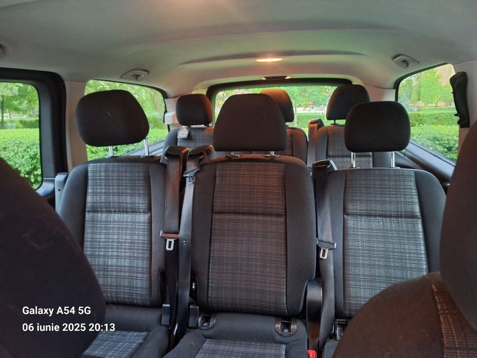 Închiriez Microbuz Mercedes Vito 8+1 locuri / Rent a car