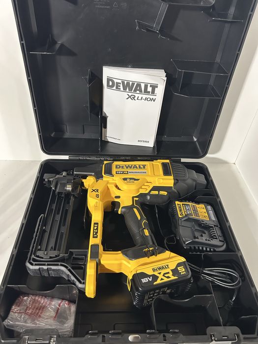 Dewalt DCFS 950 pistol de cuie tip U