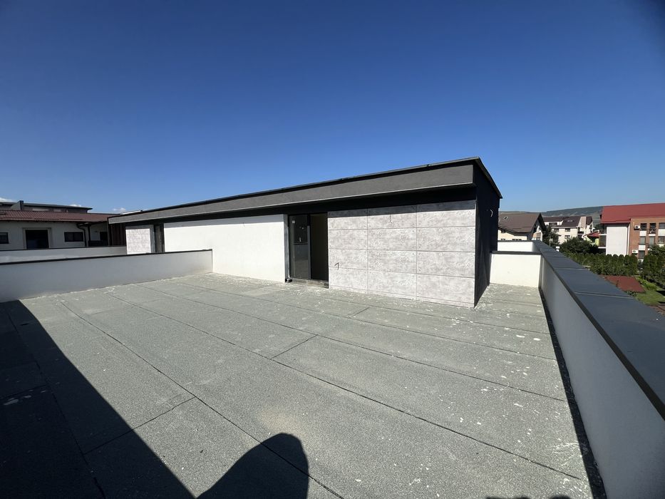 Casa Floresti Sub Cetate Baza Sportiva Parc Poligon cu CF