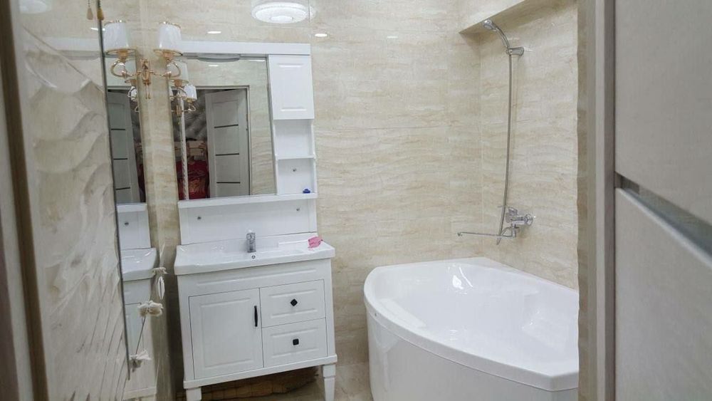 Продам 1 комнатную, Метро Минор, Ресторан На Небе