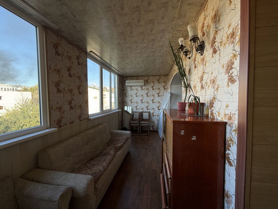 Срочно продается квартира Буз базар банковский дом