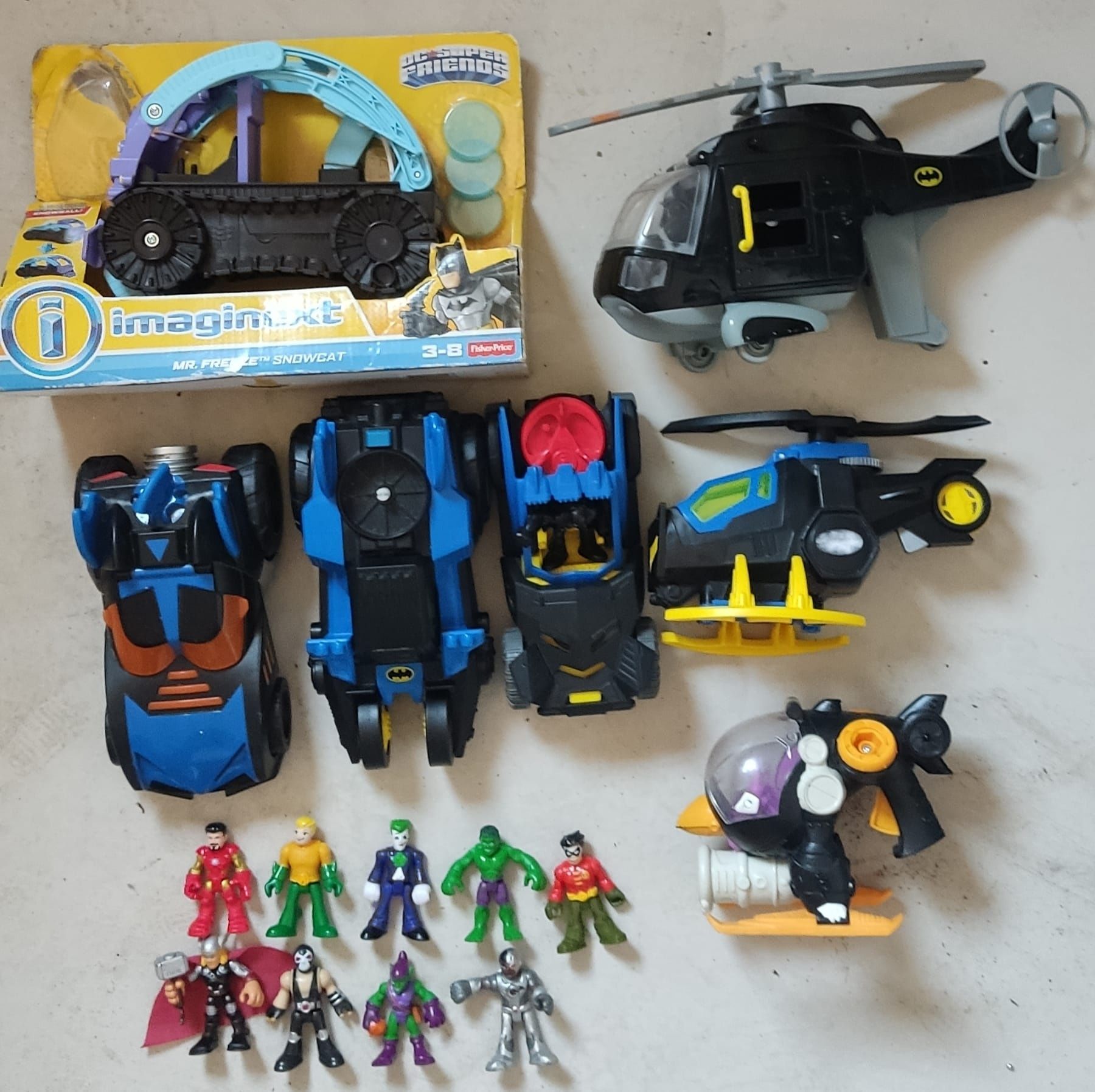 Imaginext Batman DC Comics Mr.Freeze Batmobil Clayface