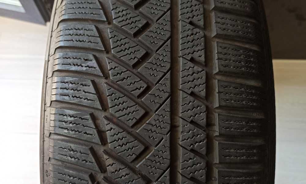 Комплект 4 зимни гуми 235/55 R18 Continental WinterContact TS 850P