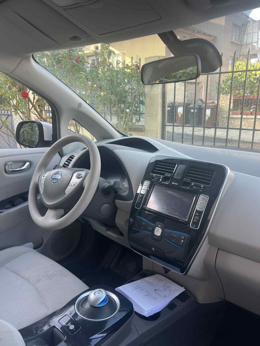 Nissan Leaf 2011