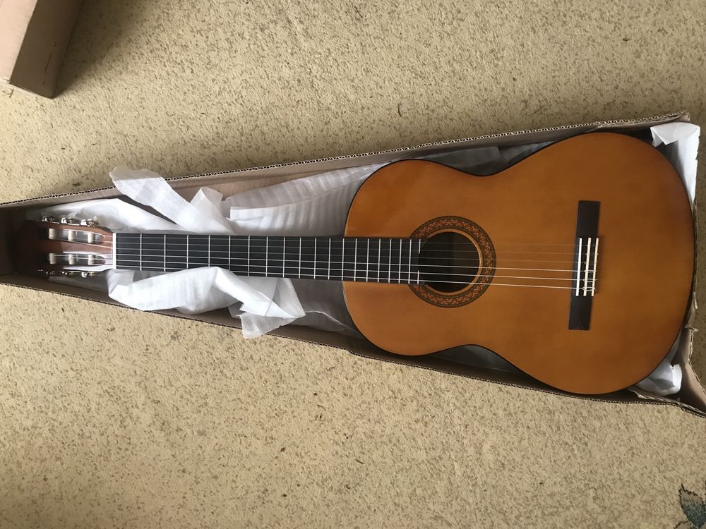 Yamaha. Gitara gitara