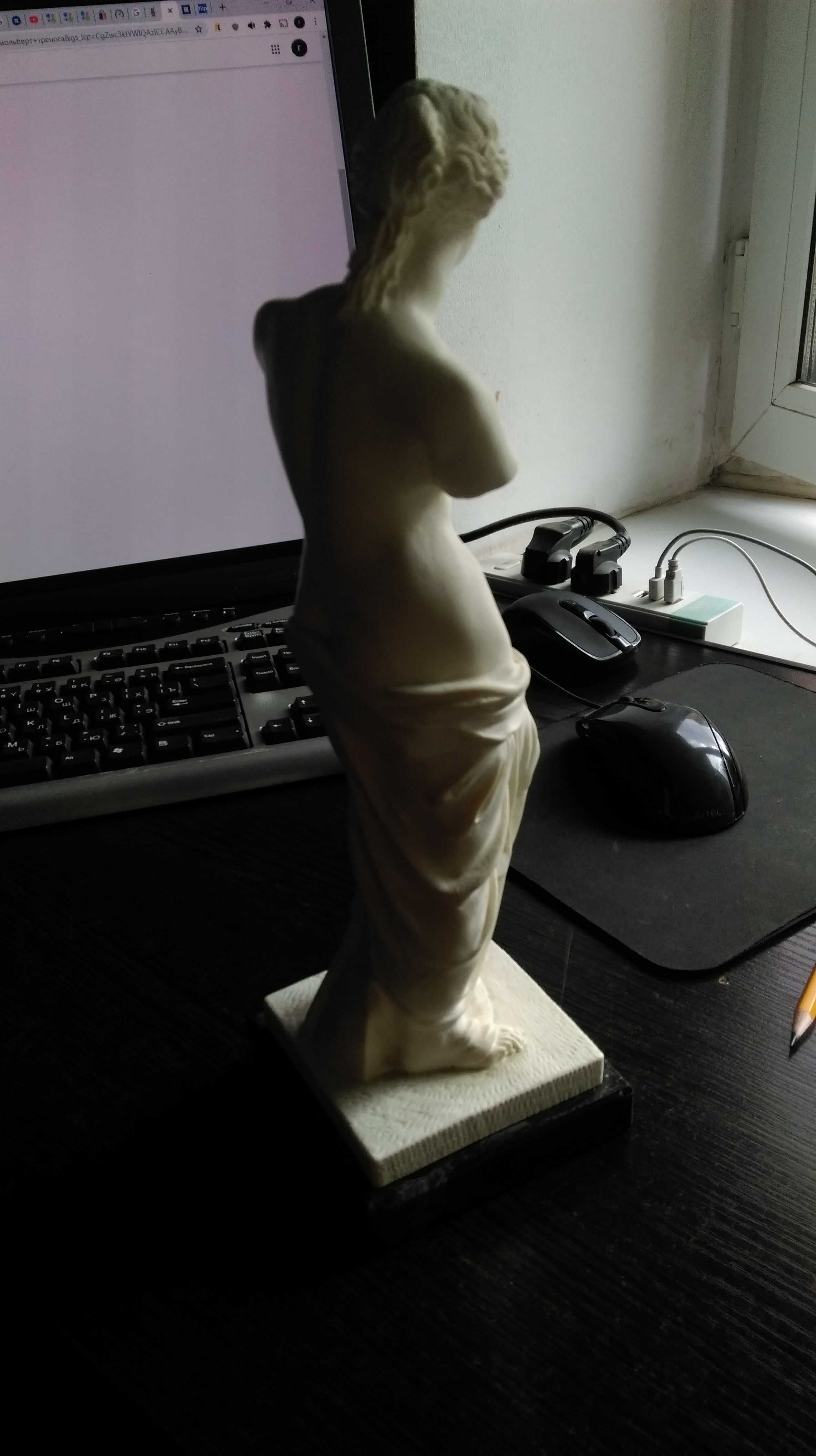 Продам статуэтку "Венера Милосская"