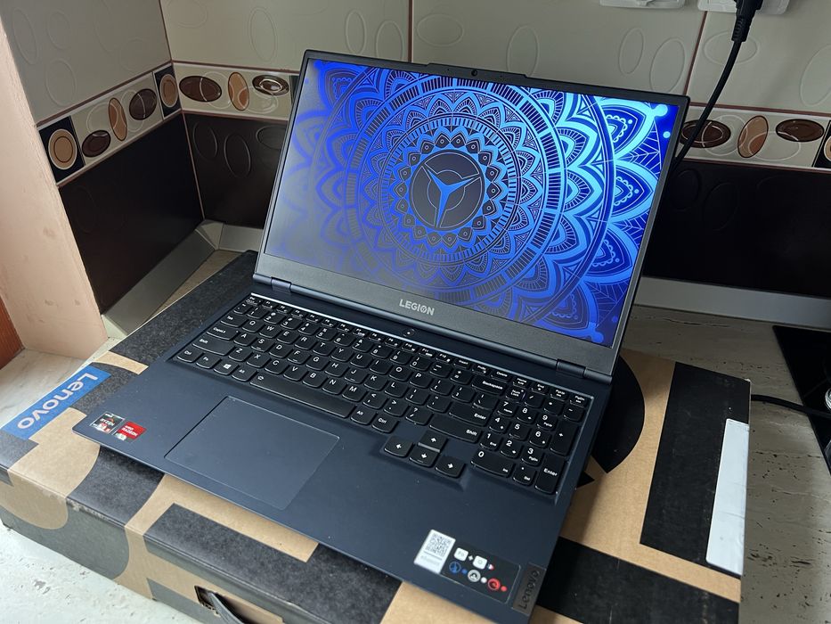 Laptop Gaming Lenovo LEGION 5 Ryzen 5 5600 RTX 3060 16Gb ram 512GB SSD