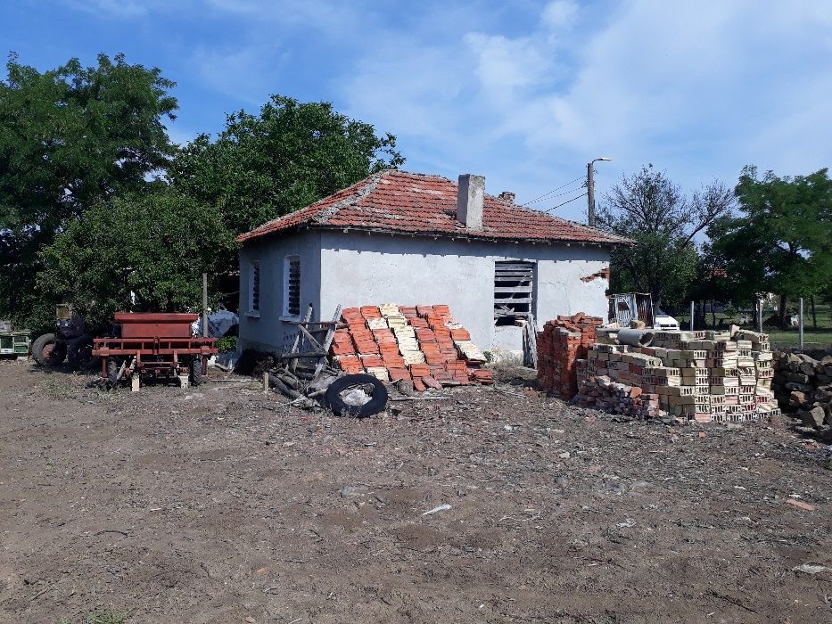 Недвижим имот с. Соколово, общ. Карнобат от собственик