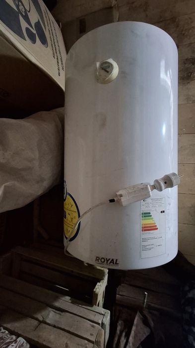 Ariston 100 lik sotiladi