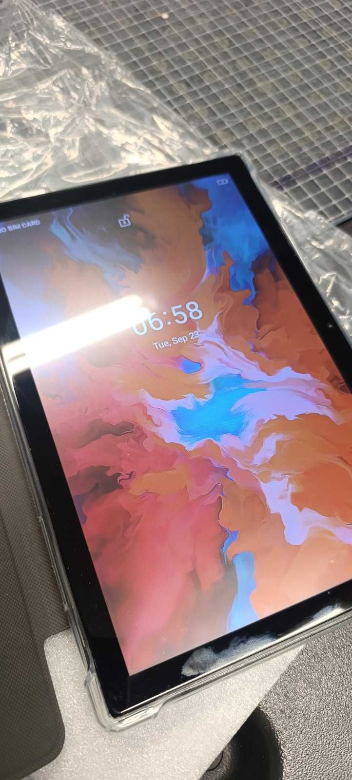Продавам таблет 10.36 inch tablet Android 14