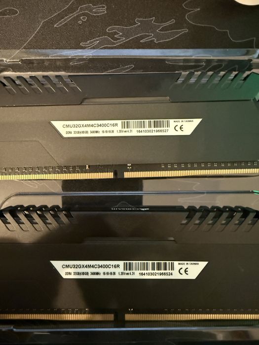 Corsair DDR4 32GB(4X8GB) 3400MHz