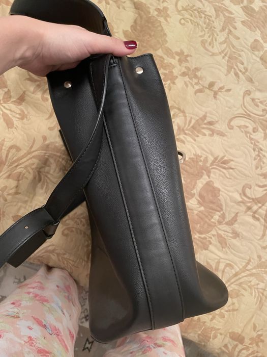 Geanta neagra de piele