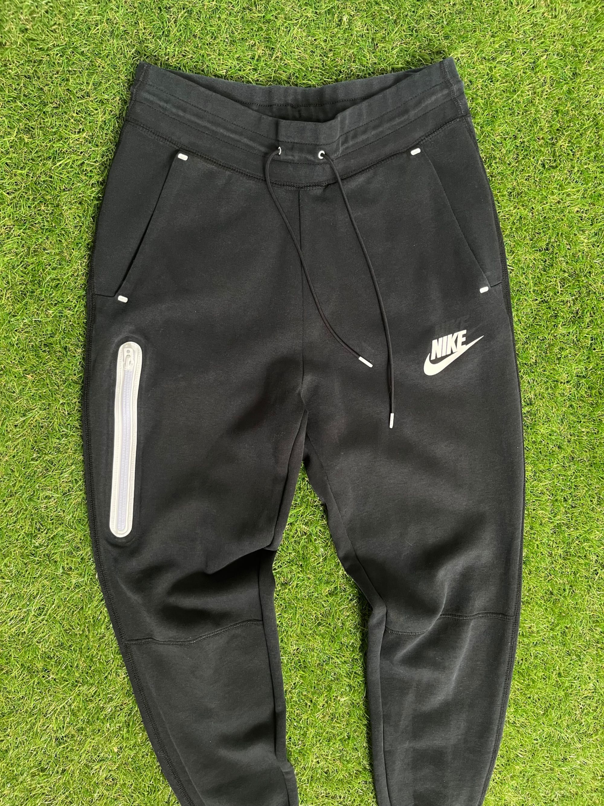 Дамски екип : NIKE XS