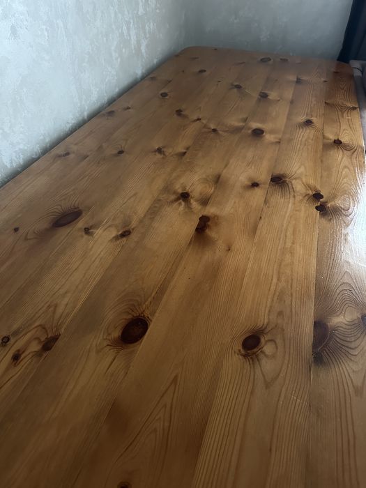 Продам деревяный стол