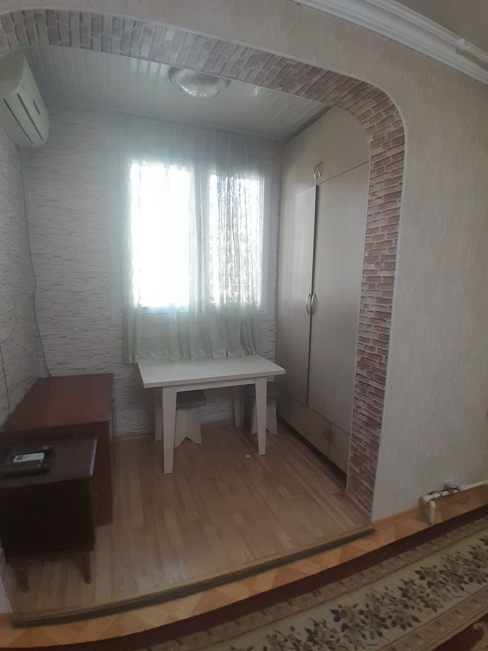 Sheriklikka bezxozyayka 3 xonali kvartira bor
