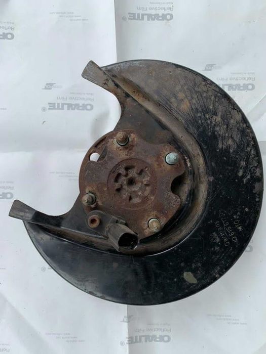 Rulmenți+butuci spate Golf 4