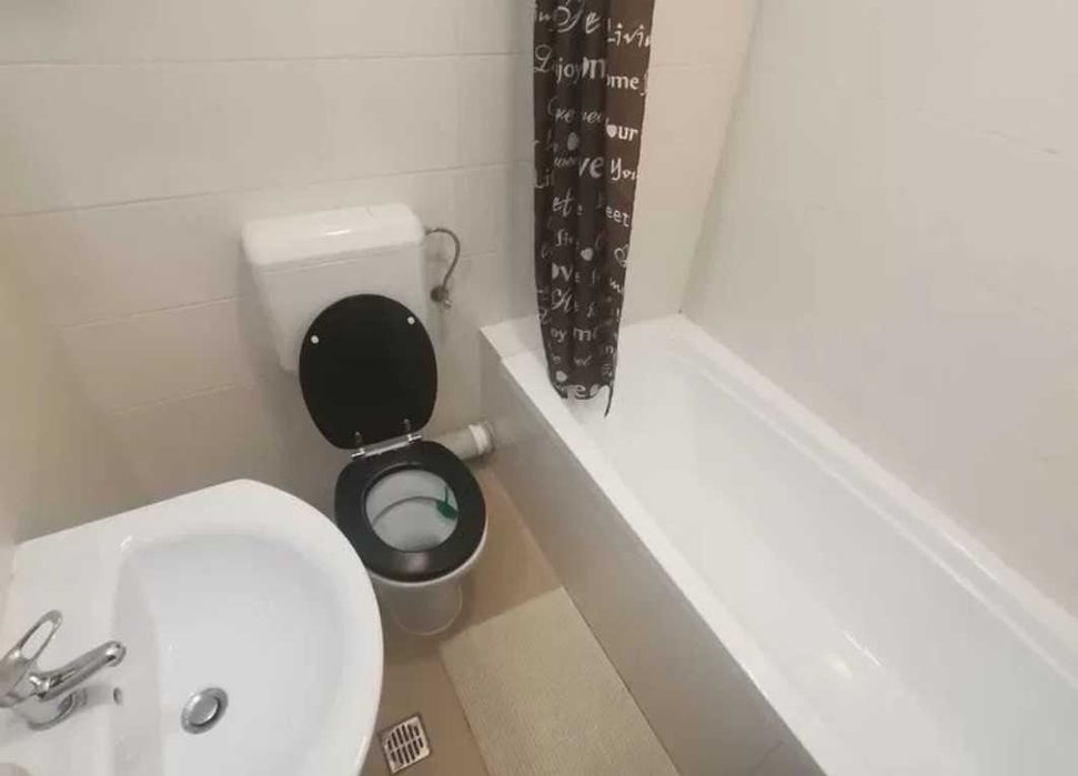 Дава се под наем Едностаен апартамент в Пловдив, Кършияка - 26 кв.м за 117.3 € - Снимка #2