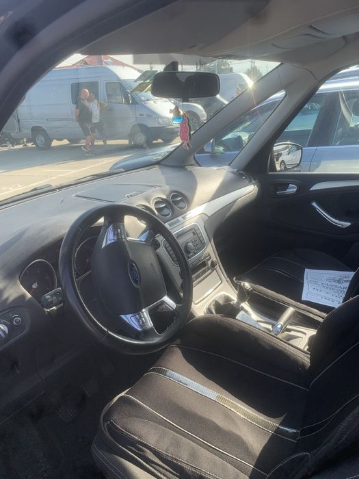 Ford galaxy 2011