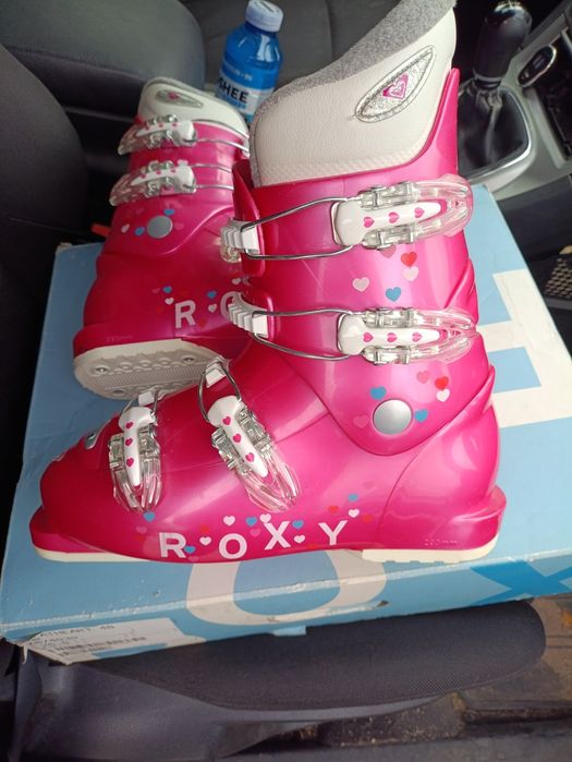 N.38-39 Нови дамски/юношески ски обувки Roxy