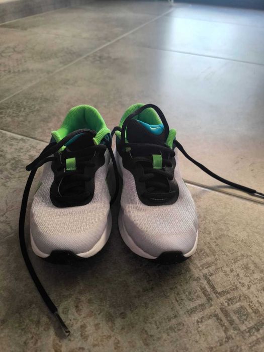 Маратонки Nike като нови