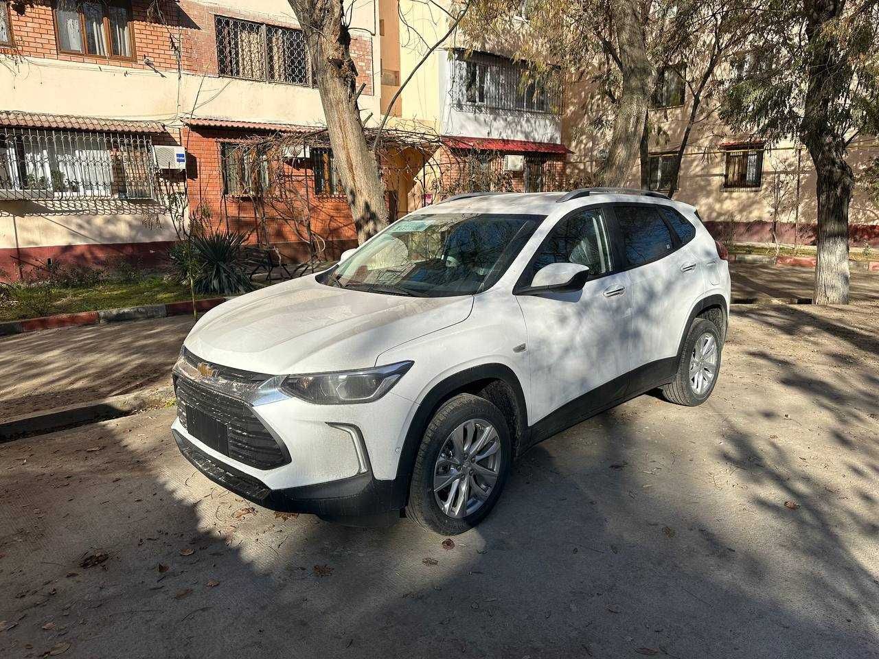 Продается TRACKER-2  LTZ PLUS White цена 19300$