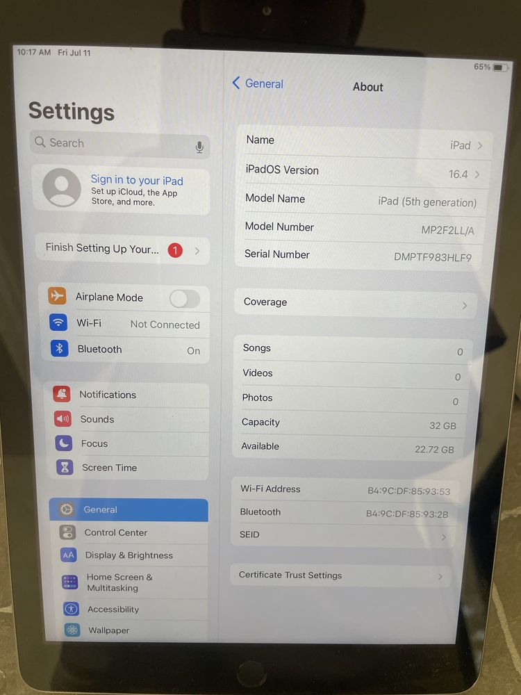 Ipad 5 + Karobka Dokument . 96% yomkost zaryad
