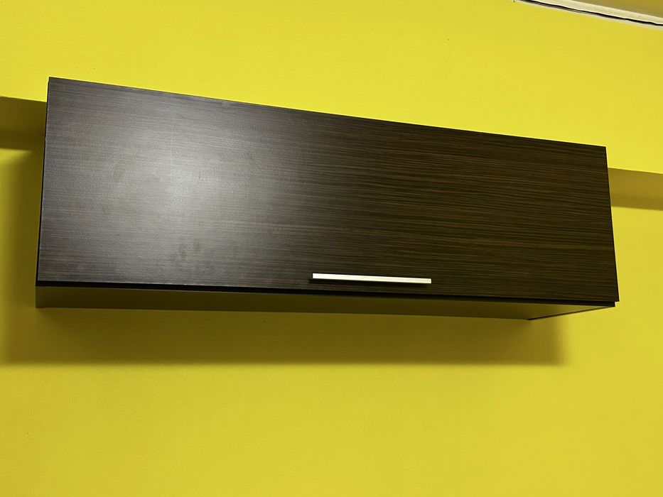 Mobila sufragerie/ rafturi si dulap Wenghe/ ca noi